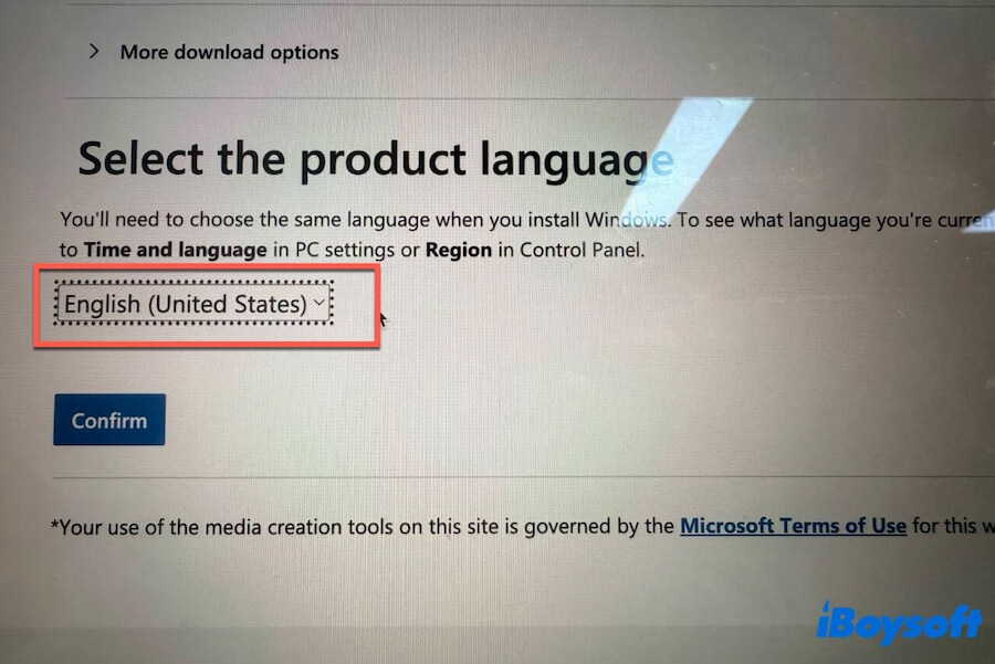select Windows 10 ISO language